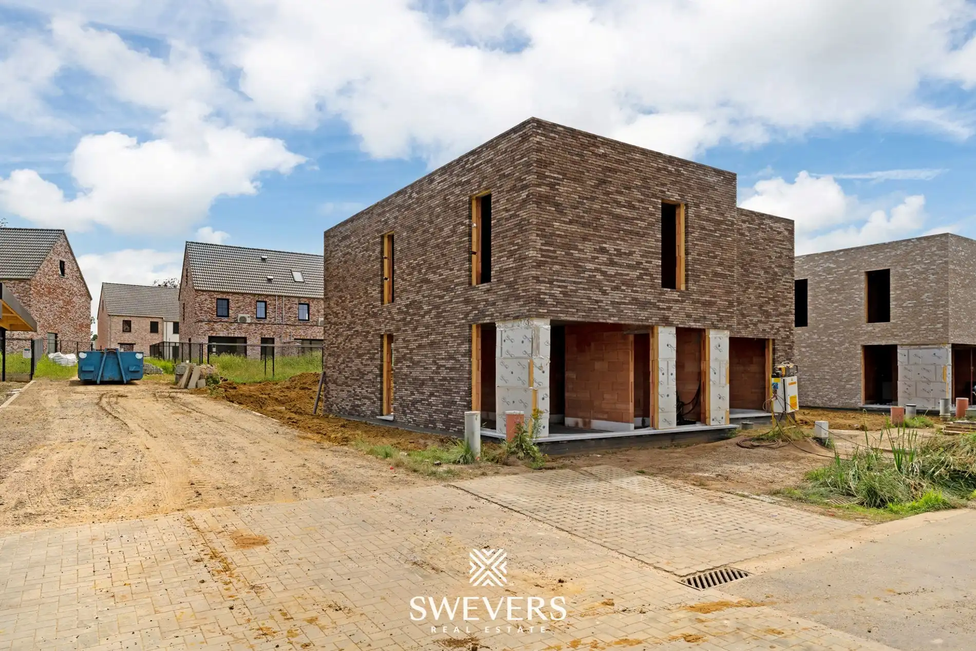 Stijlvolle halfopen nieuwbouwwoning met 3 slaapkamers op fijne locatie te Boekt  foto 3
