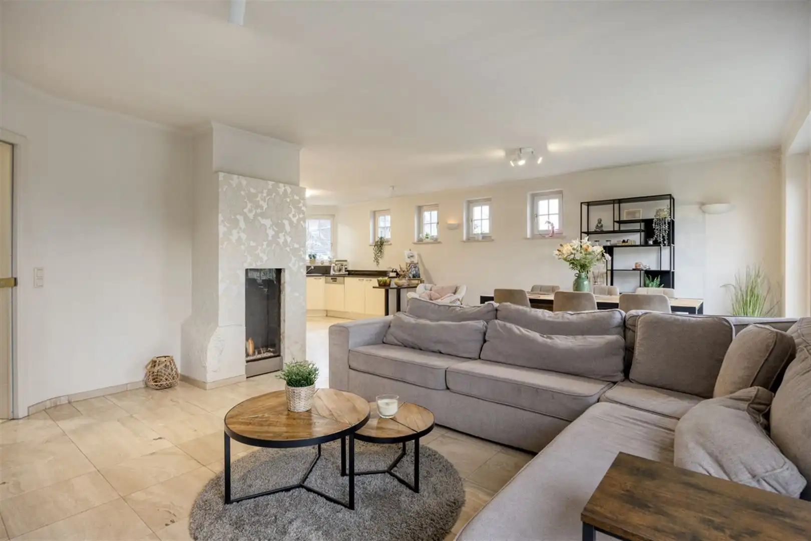 TE KOOP: Handelshuis op toplocatie te Heusden-Zolder! foto 20