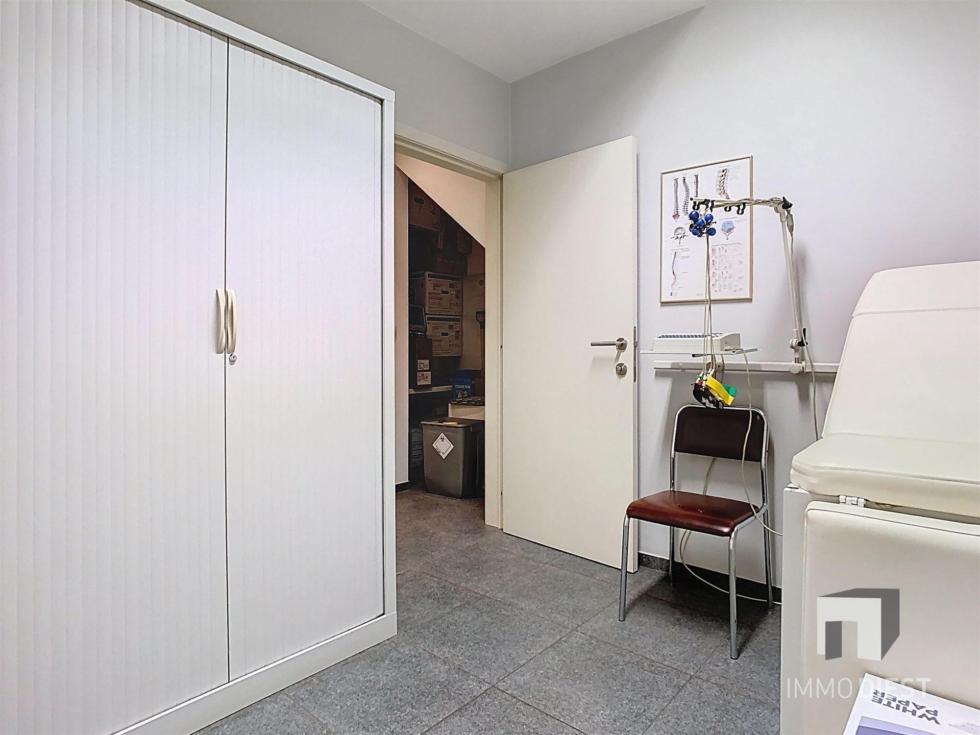 Opgedeeld handelspand in het centrum van Tessenderlo foto 10