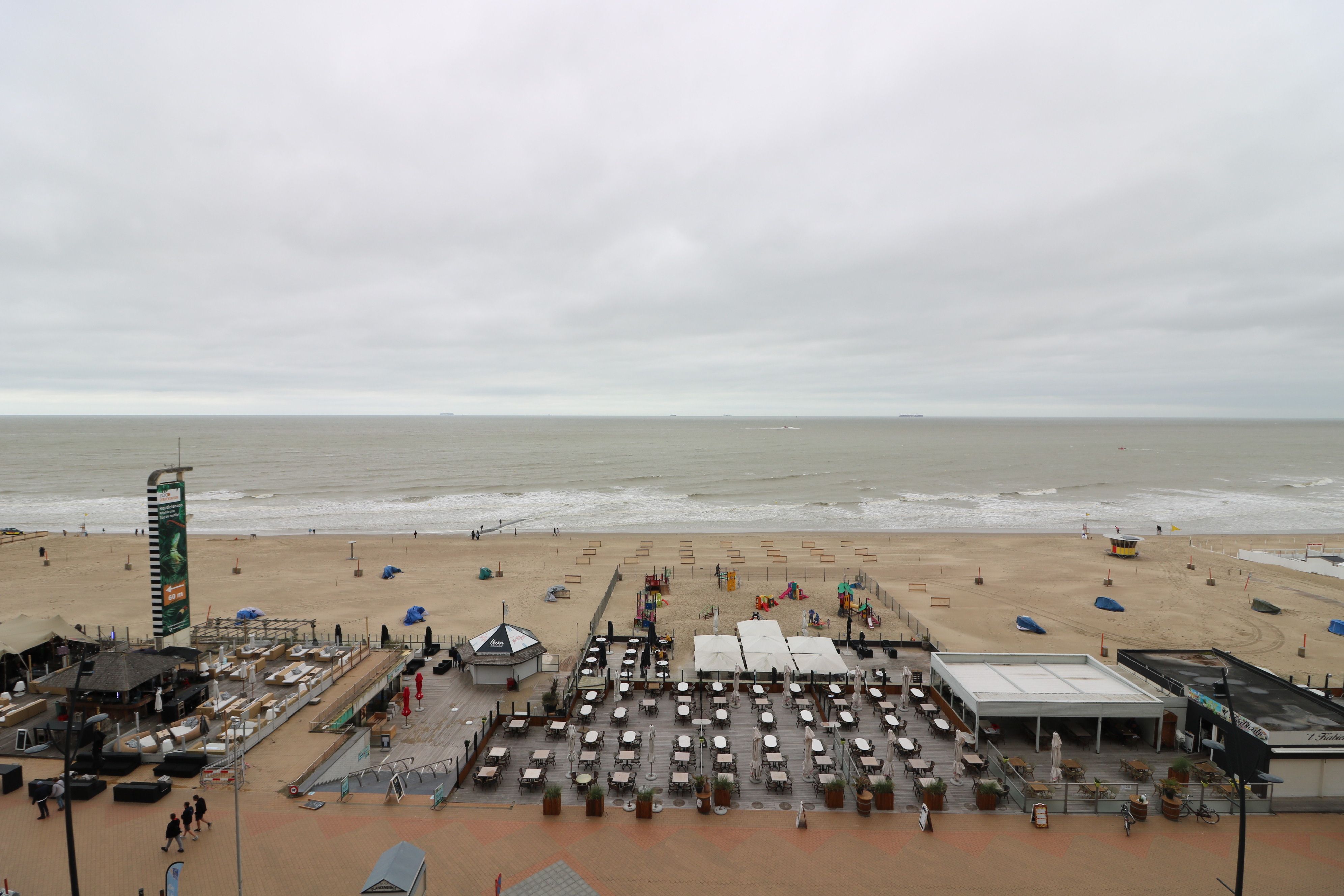 Zeer luxueus duplexappartement (101 m²) op de Zeedijk van Blankenberge.  foto 15