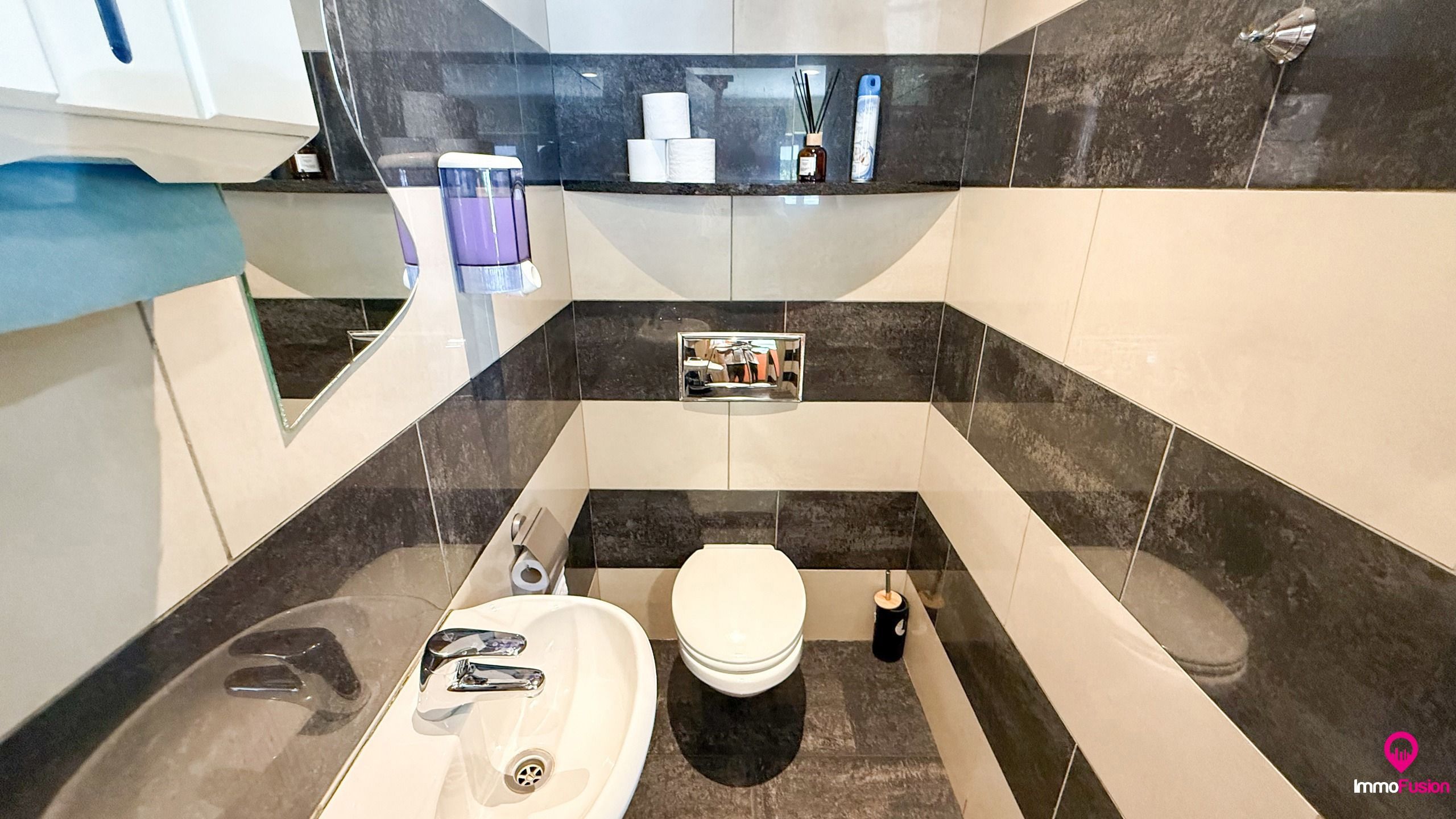 Unieke investeringskans: handelspand én appartement met tuin foto 8