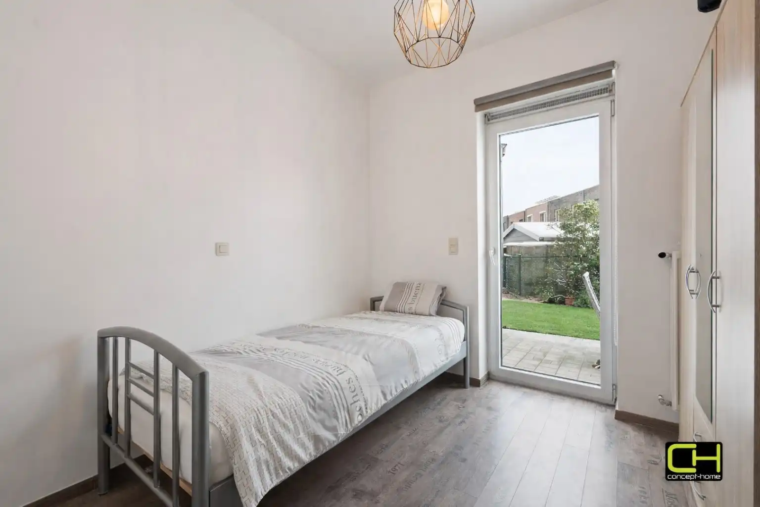 Instapklaar gelijkvloers appartement met tuin in Sint-Amandsberg foto 9