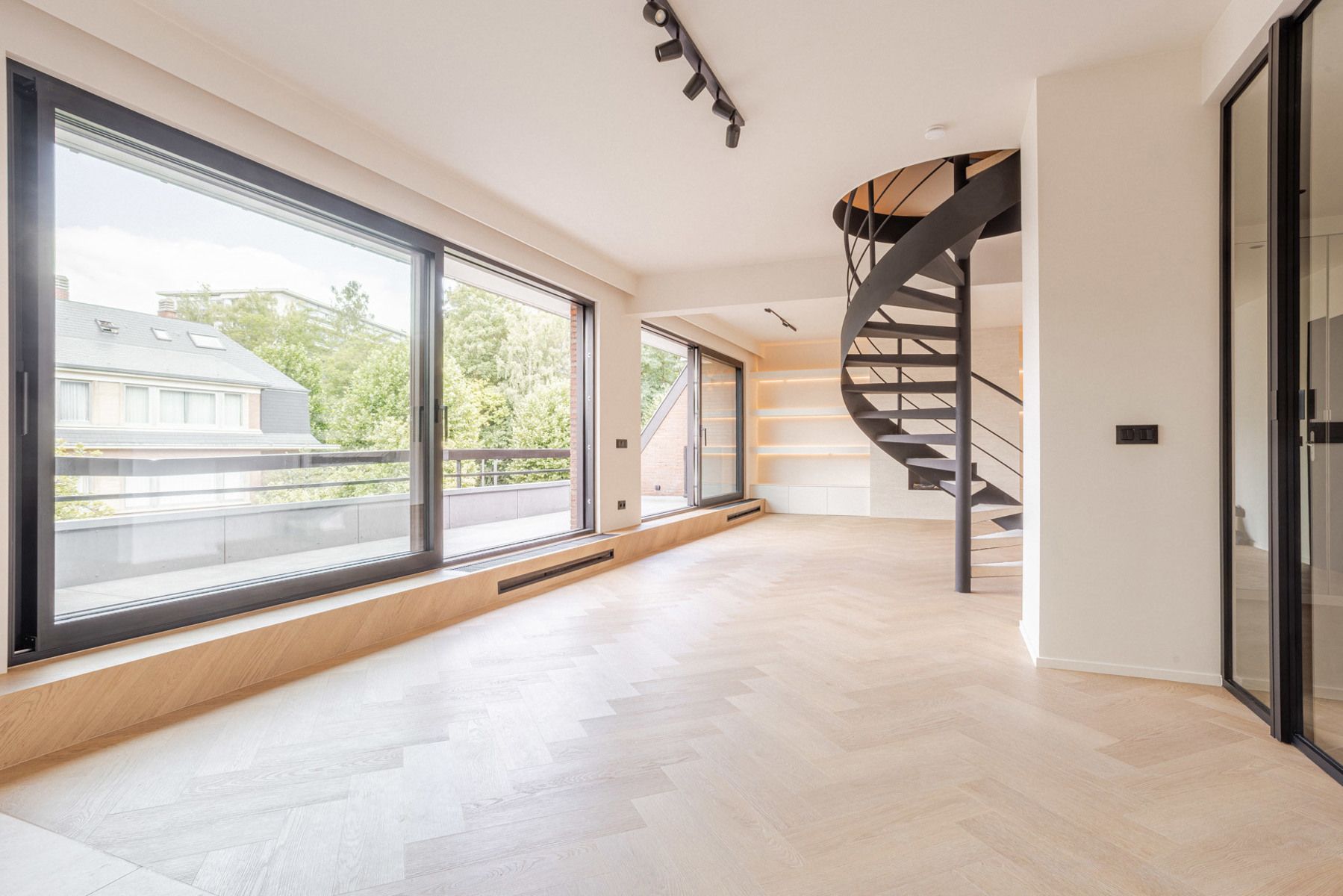 Prachtig triplex 4 slk. met mooie grote terrassen foto 2