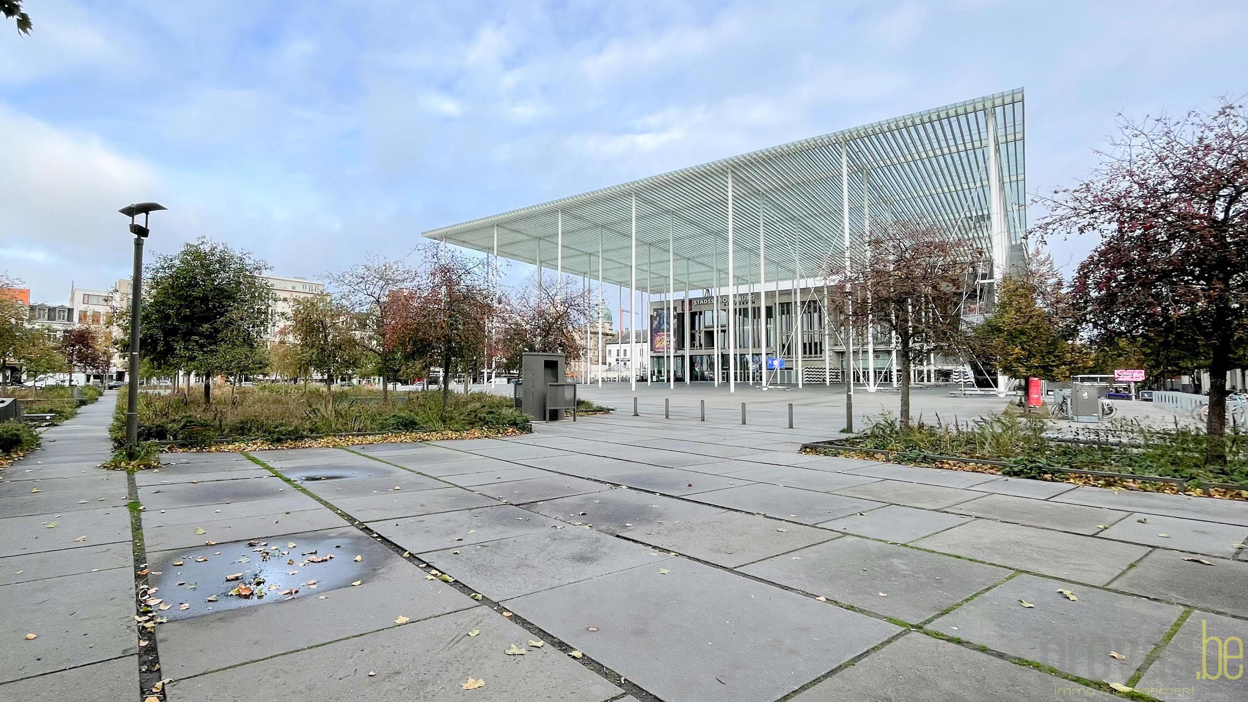 GELIJKVLOERSE KANTOORRUIMTE CA 130 M² NABIJ THEATERPLEIN foto 14