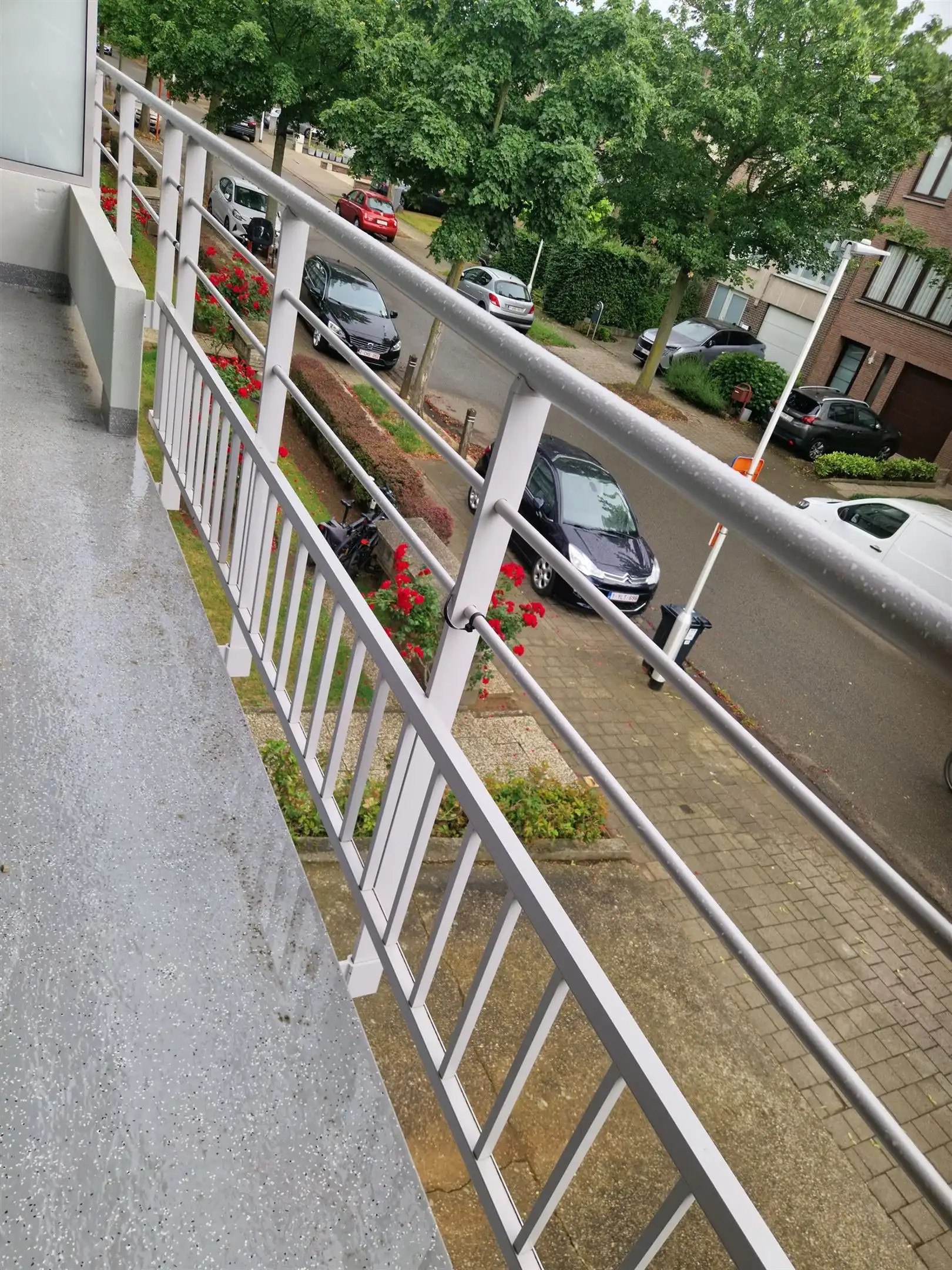 Gunstig gelegen appartement met terras en garagebox. foto 10
