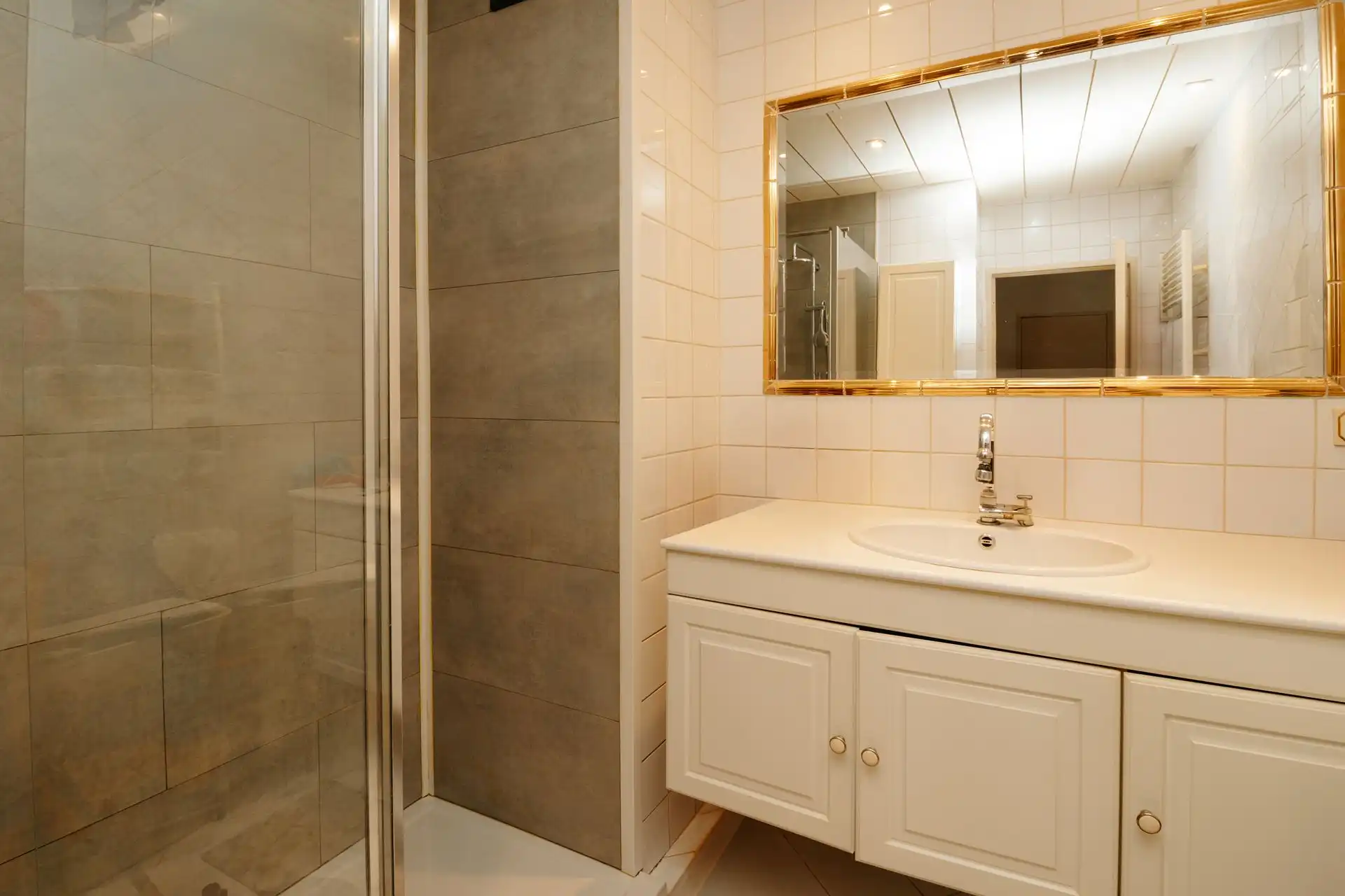 Gelijkvloers appartement met tuin in de vogeltjeswijk foto 11