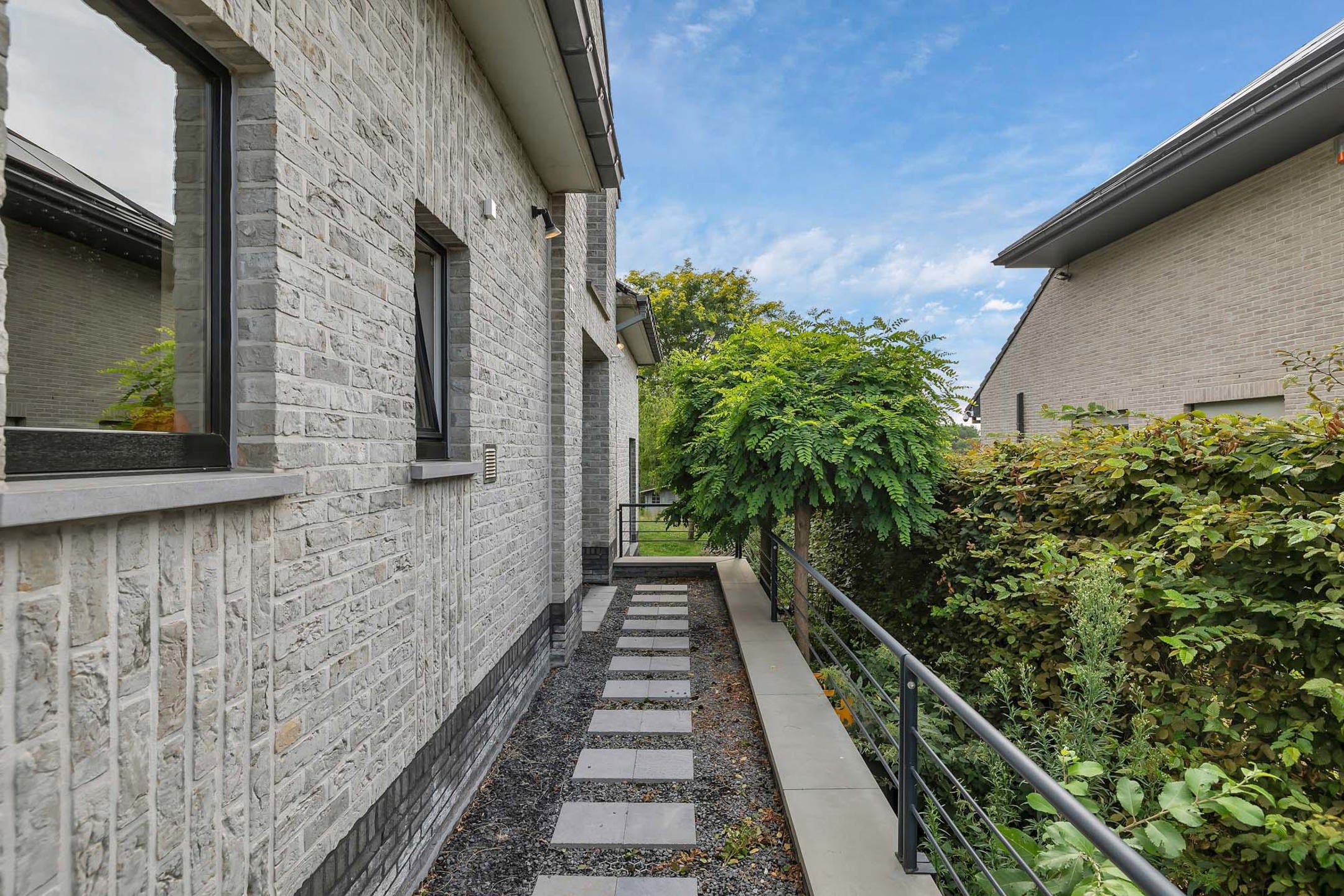 Villa met 4 slaapkamers te koop foto 2