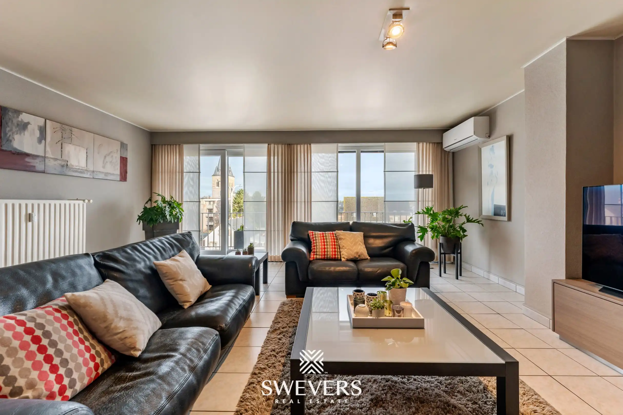 Ruim en instapklaar appartement met 2 terrassen en garage in het hart van Houthalen-Helchteren foto 3