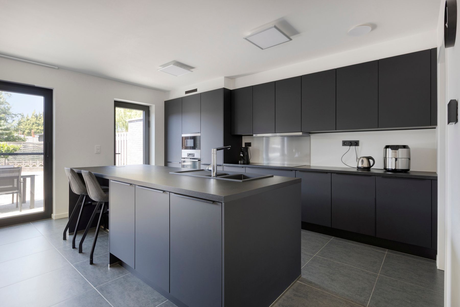 Nieuwbouwwoning ZONDER BTW met tal van materiaal inbegrepen (registratierecht 2%) foto 19