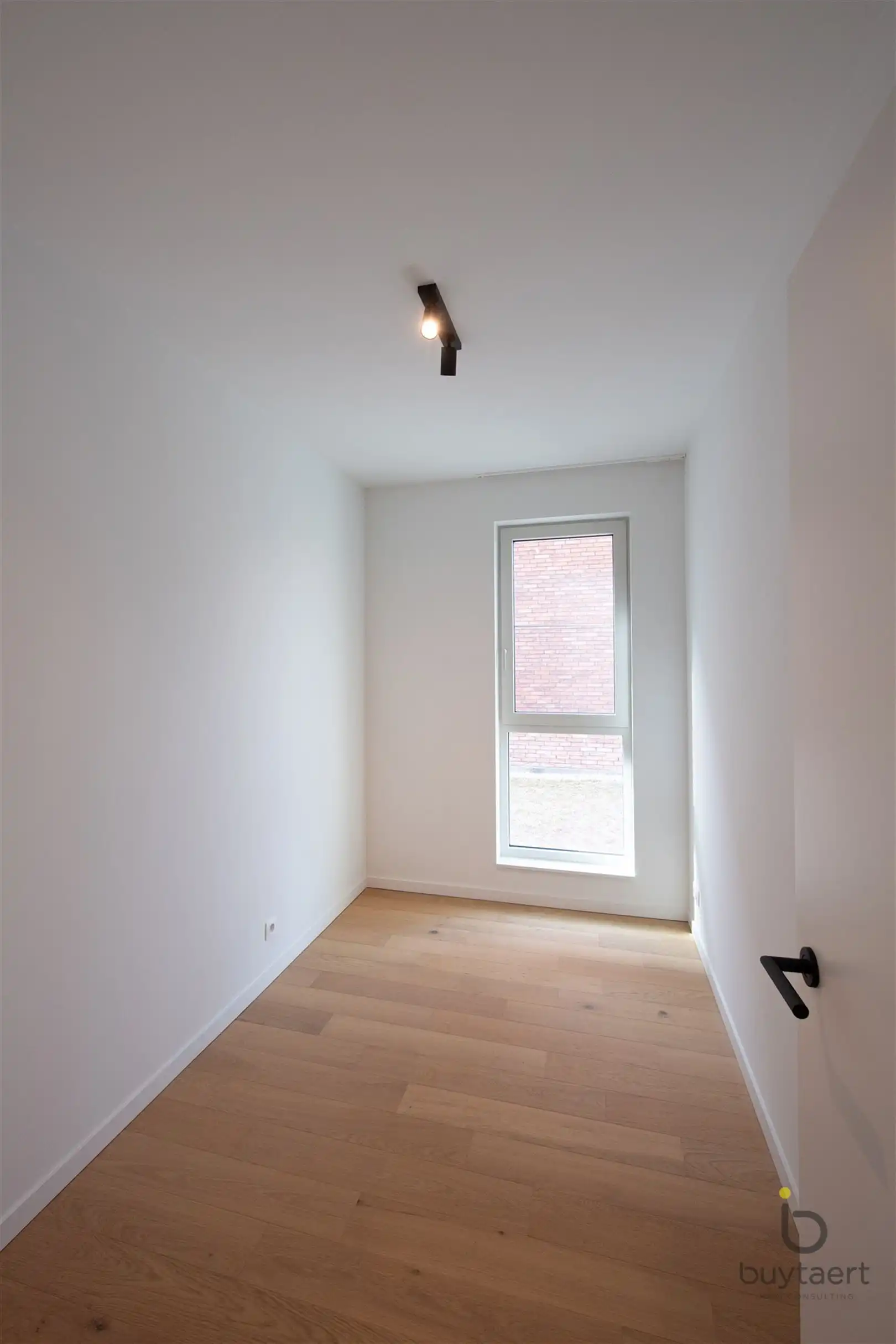 Nieuwbouw appartement met ruim terras en parking te Zoersel. foto 20