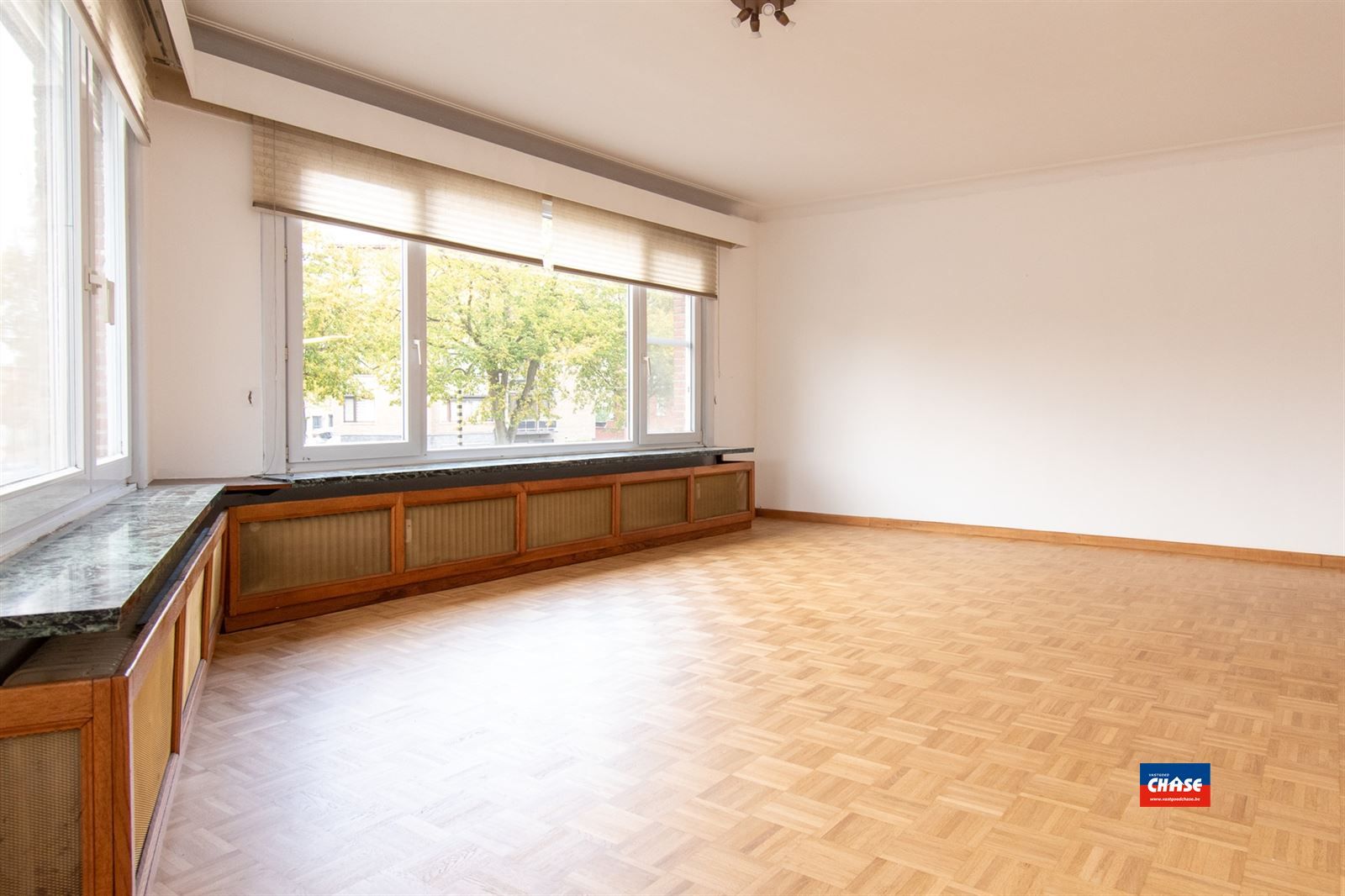 Ruim appartement met twee slaapkamers foto 4