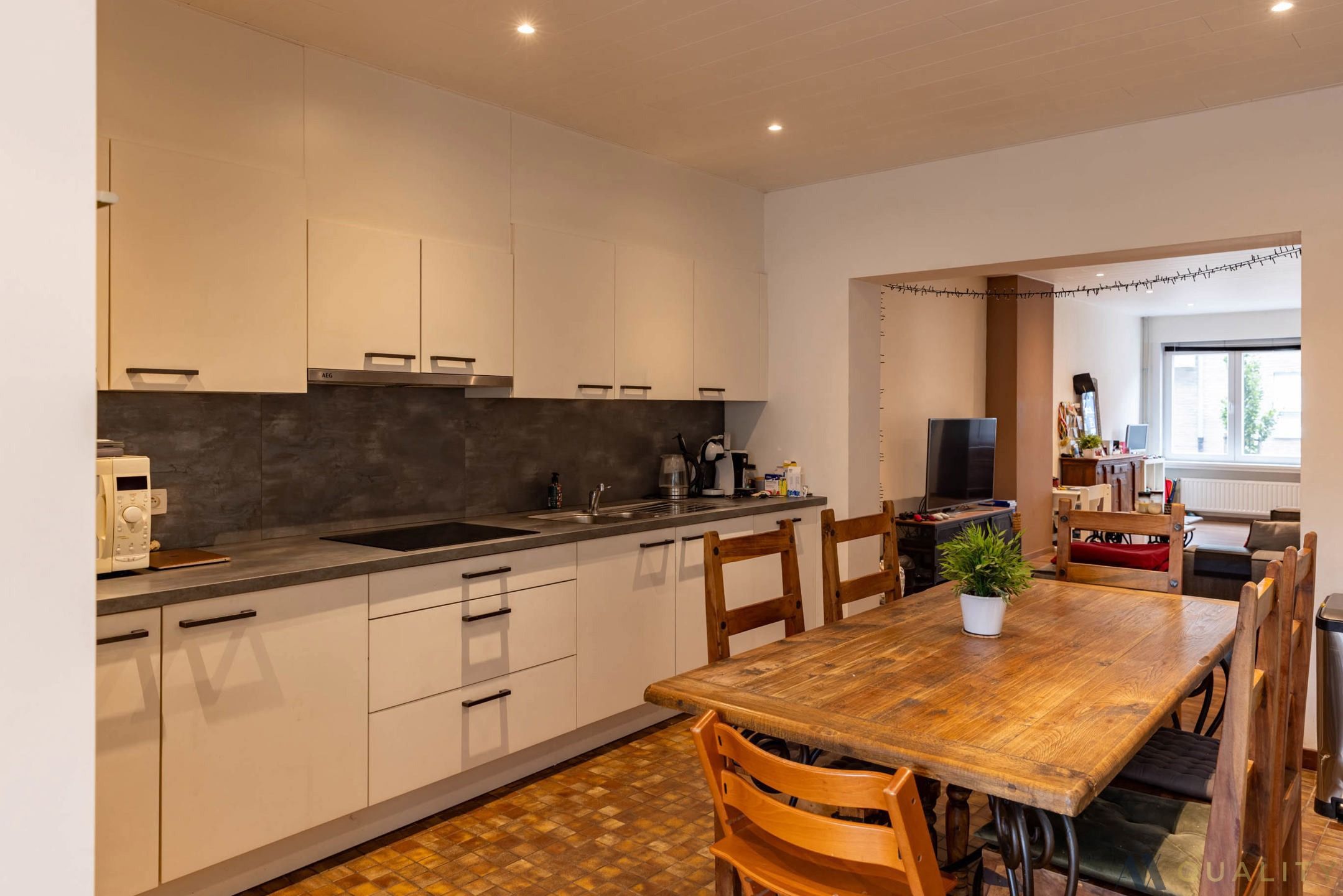 Gerenoveerde woning in Bornem centrum foto 5