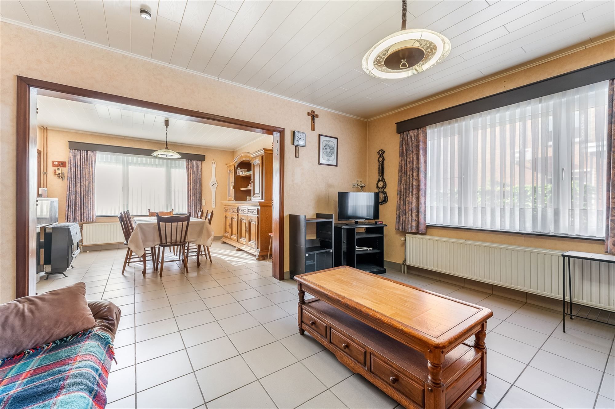 OP TE FRISSEN WONING MET 4 SLAAPKAMERS RUSTIG GELEGEN OP EEN UITGESTREKT PERCEEL VAN 16A75CA TE HAM foto 6