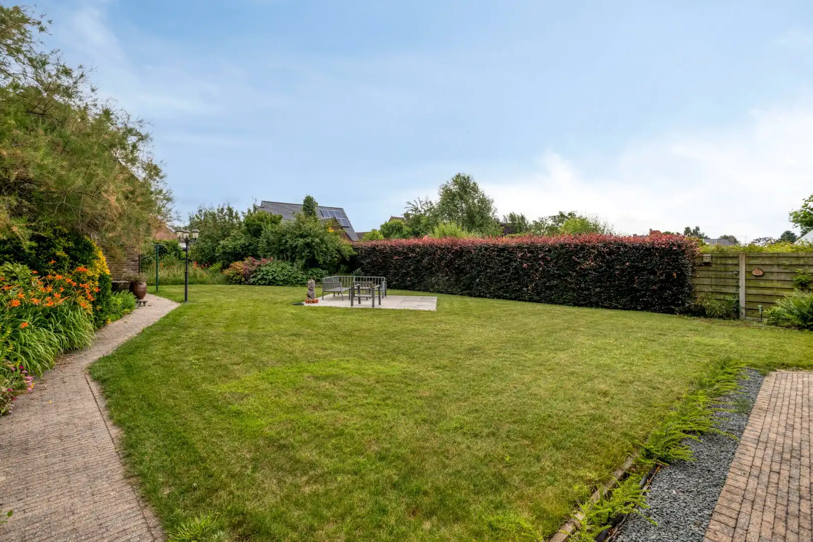 Prachtige, uiterst verzorgde villa met oogverblindende tuin op 903 m2! foto 20