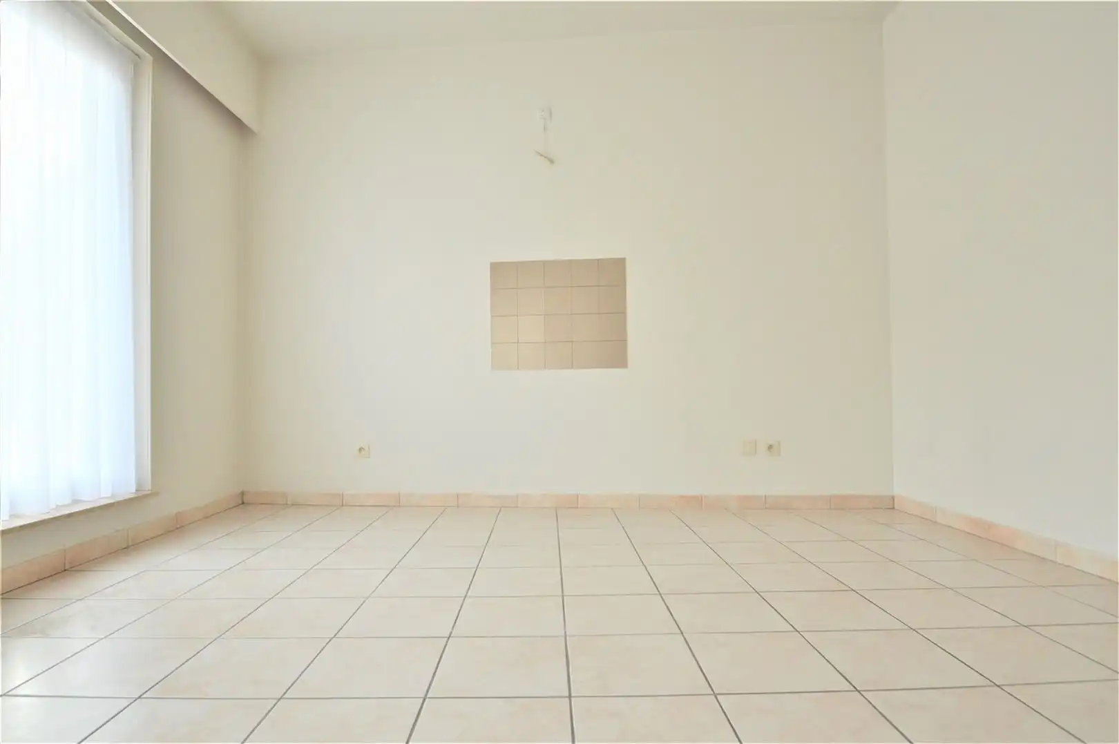 Volledig gerenoveerd gelijkvloers appartement foto 15