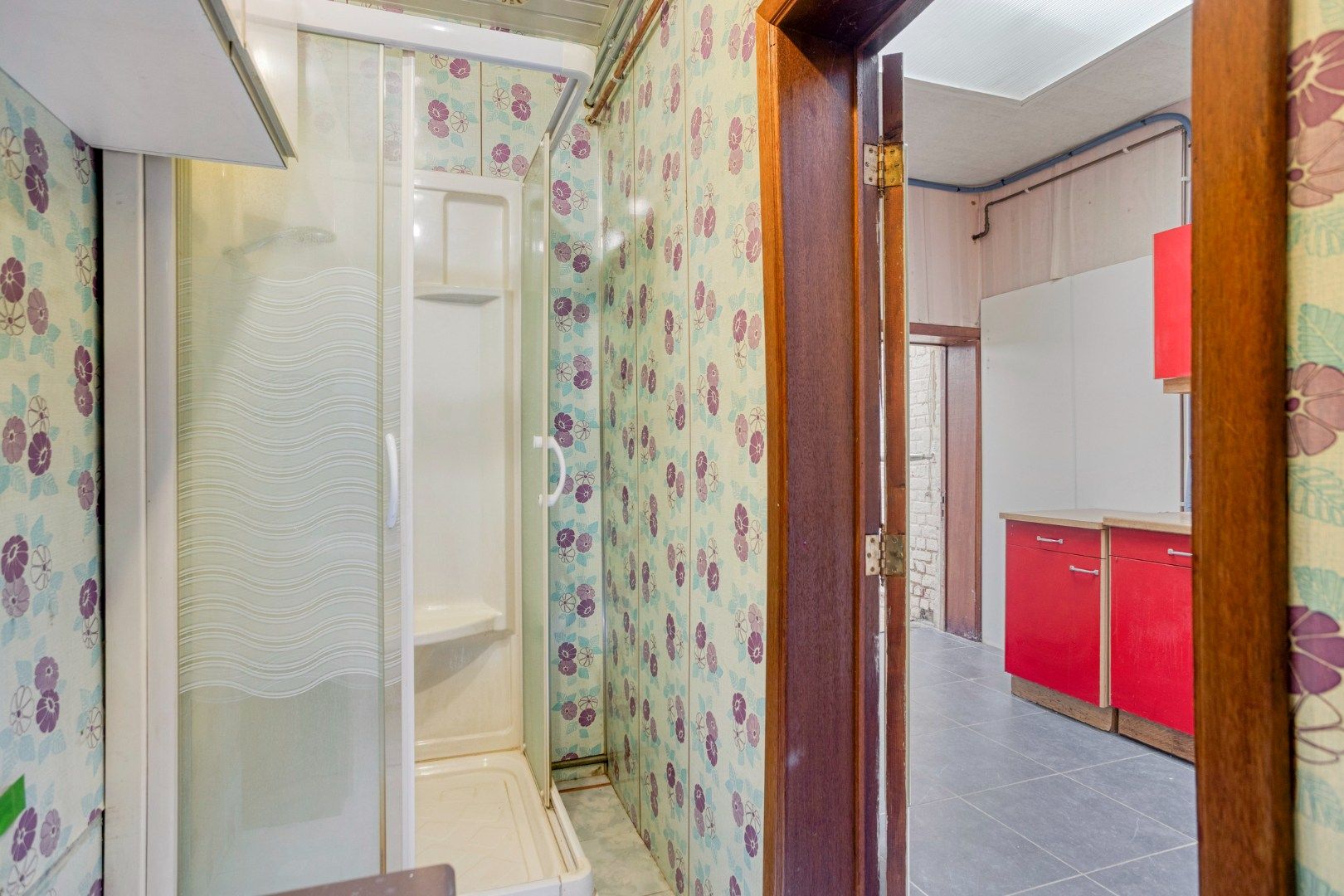 Goedgelegen rijwoning foto 8