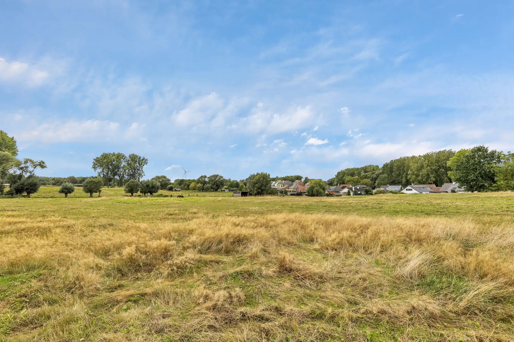 Instapklare, goed onderhouden villa op gunstige locatie foto 11