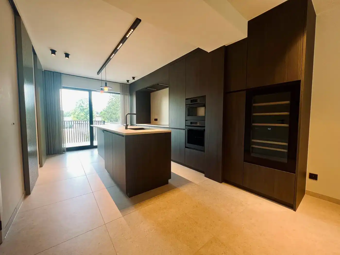 Exclusief villa-appartement met hoogstaande afwerking op toplocatie foto 3