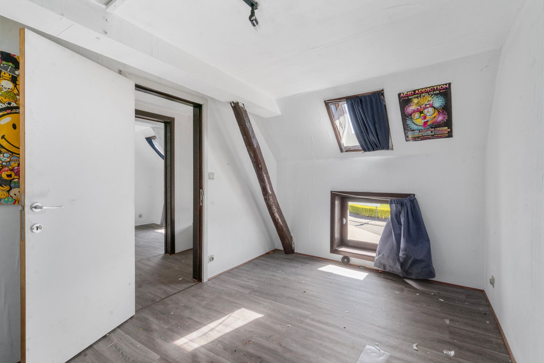 Te renoveren woning met 2 slaapkamers  foto 10