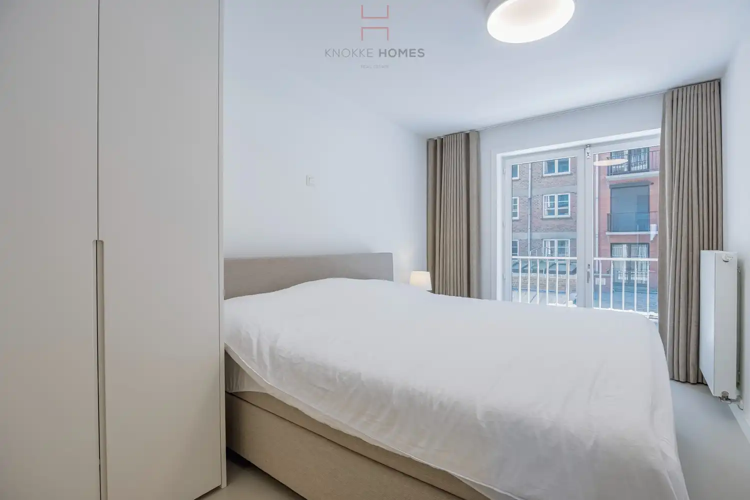 Mooi gerenoveerd vakantie-appartement op de zeedijk in Duinbergen foto 13