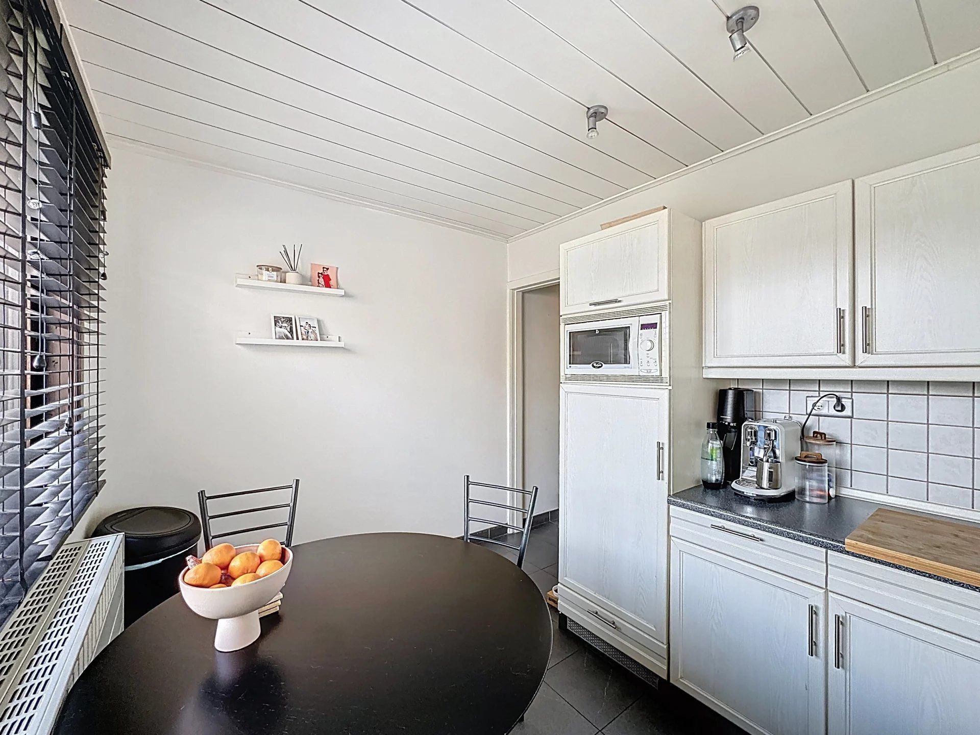 Gelijkvloerse woning op ruim perceel (8 are) in landelijke omgeving. foto 22