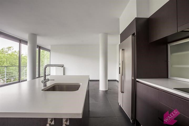 Luxueus afgewerkt, ruim en licht nieuwbouw appartement foto 6