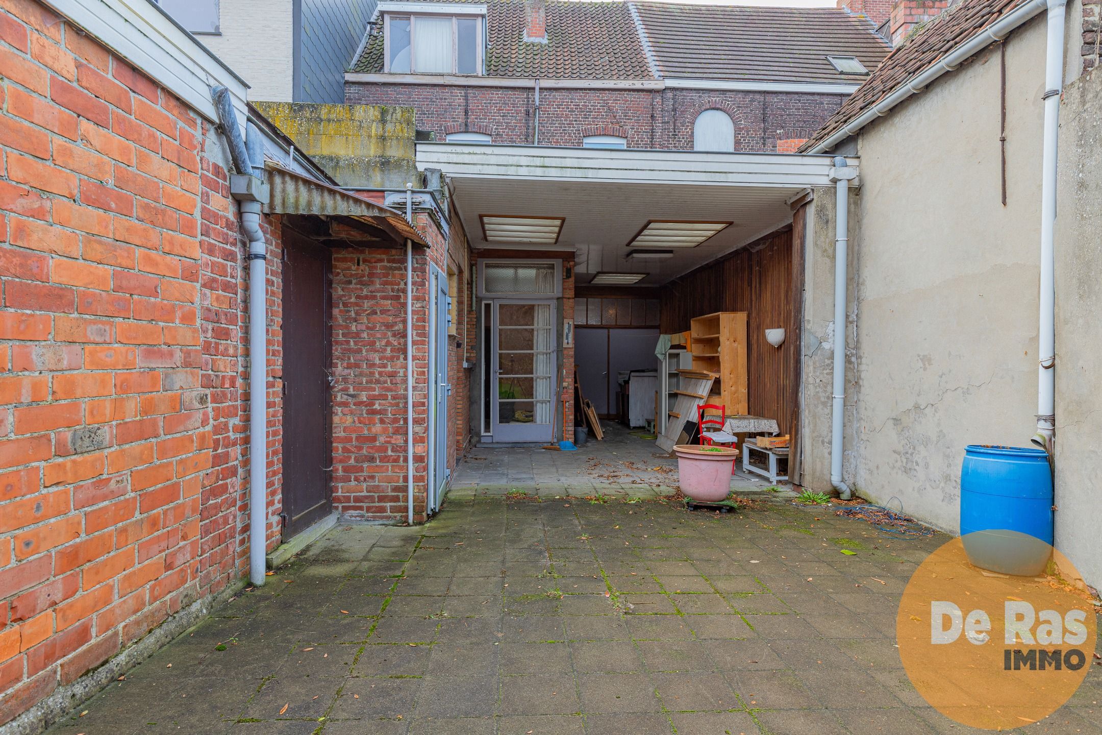 WETTEREN - Te renoveren woning in centrum met 3 slaapkamers foto 20