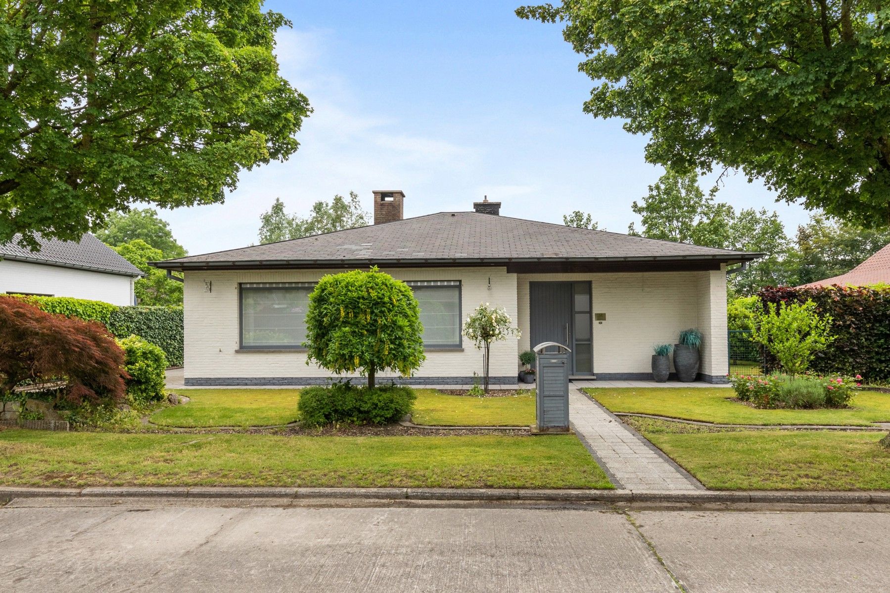 Fantastisch onderhouden bungalow in residentiële wijk foto 28