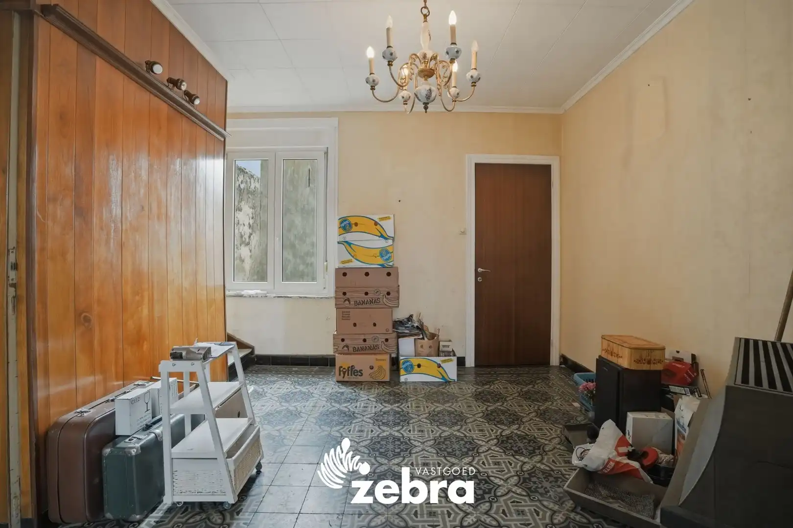 Te renoveren woning met tuin op centrale ligging in Tielt! foto 5