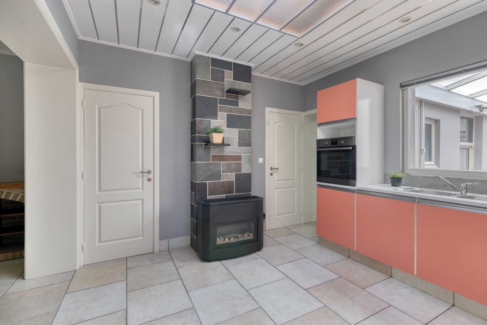 Verzorgde woning met 3 kamers, diepe tuin én garage! foto 6