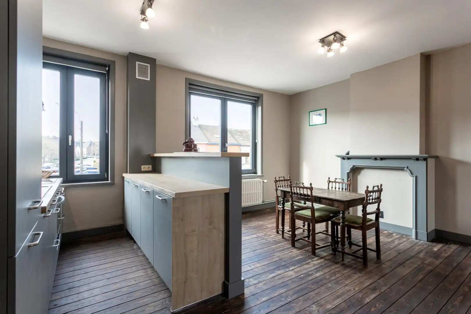 Handelshuis met woongedeelte, garage en tuin te Beersel foto 14