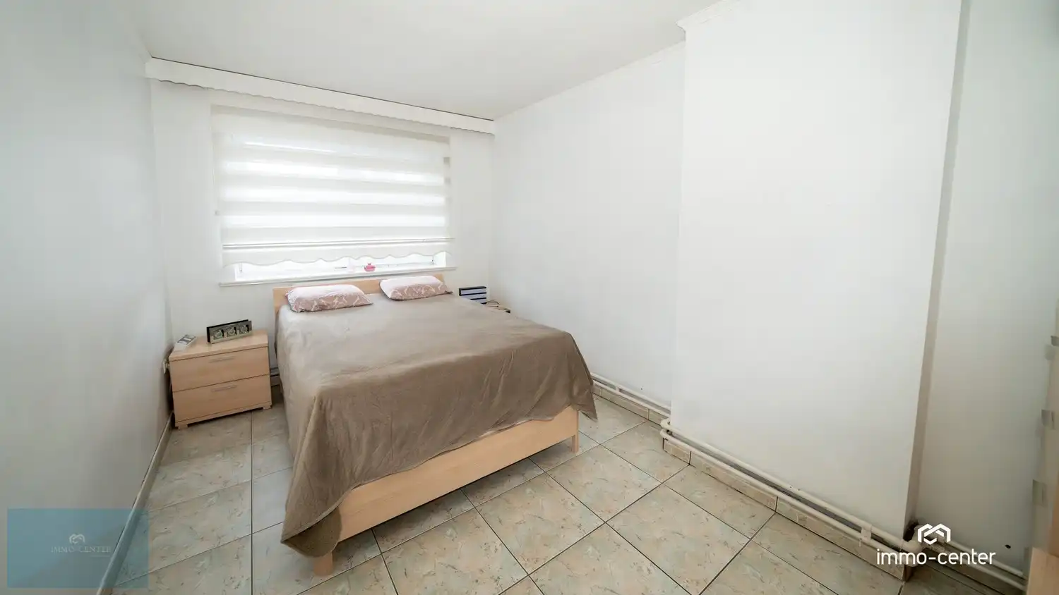 Handelspand + appartementen + parking + ruime tuin foto 10