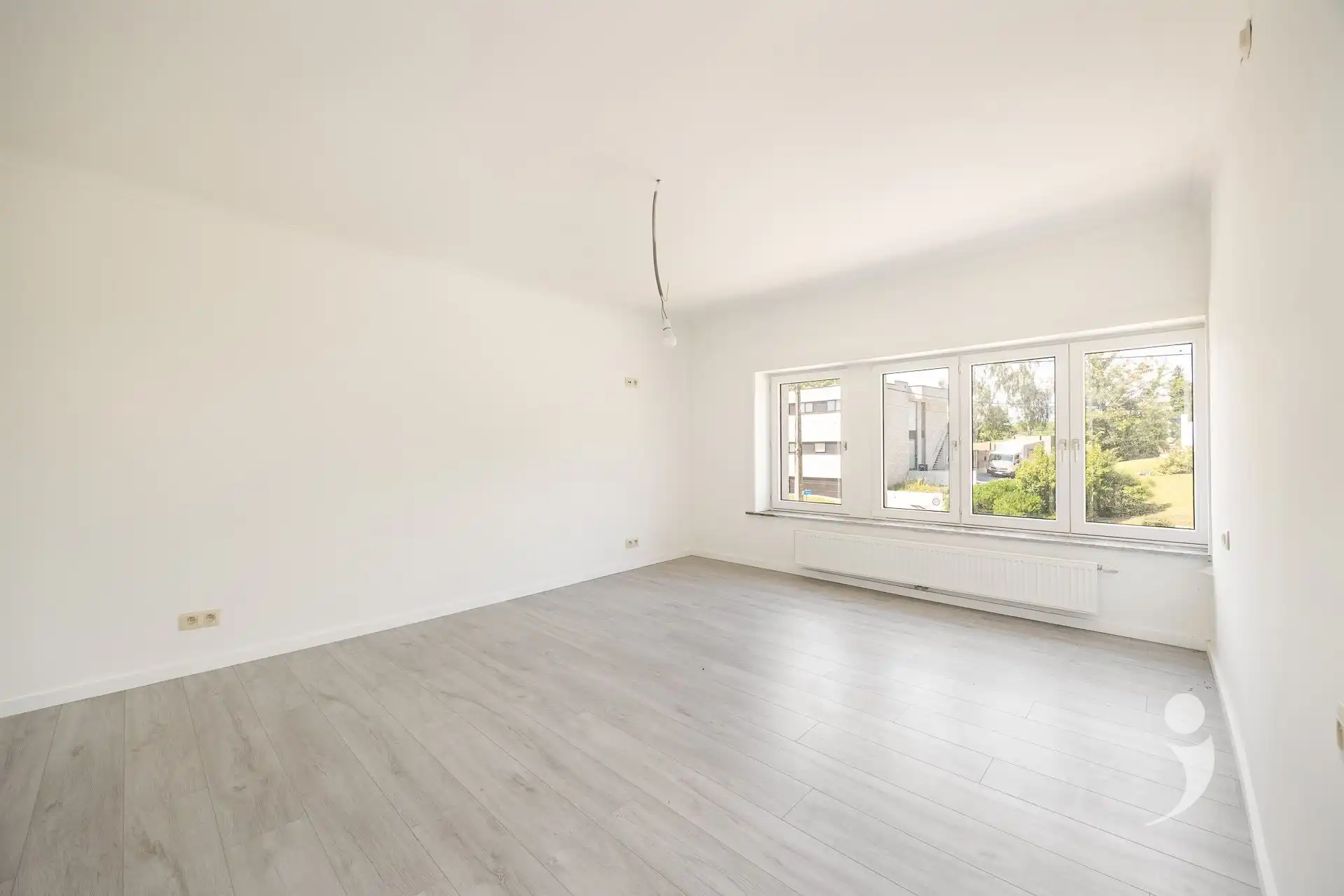 Karaktervolle, volledig gerenoveerde woning met 4 slaapkamers, 2 badkamers en zonnige tuin! foto 14