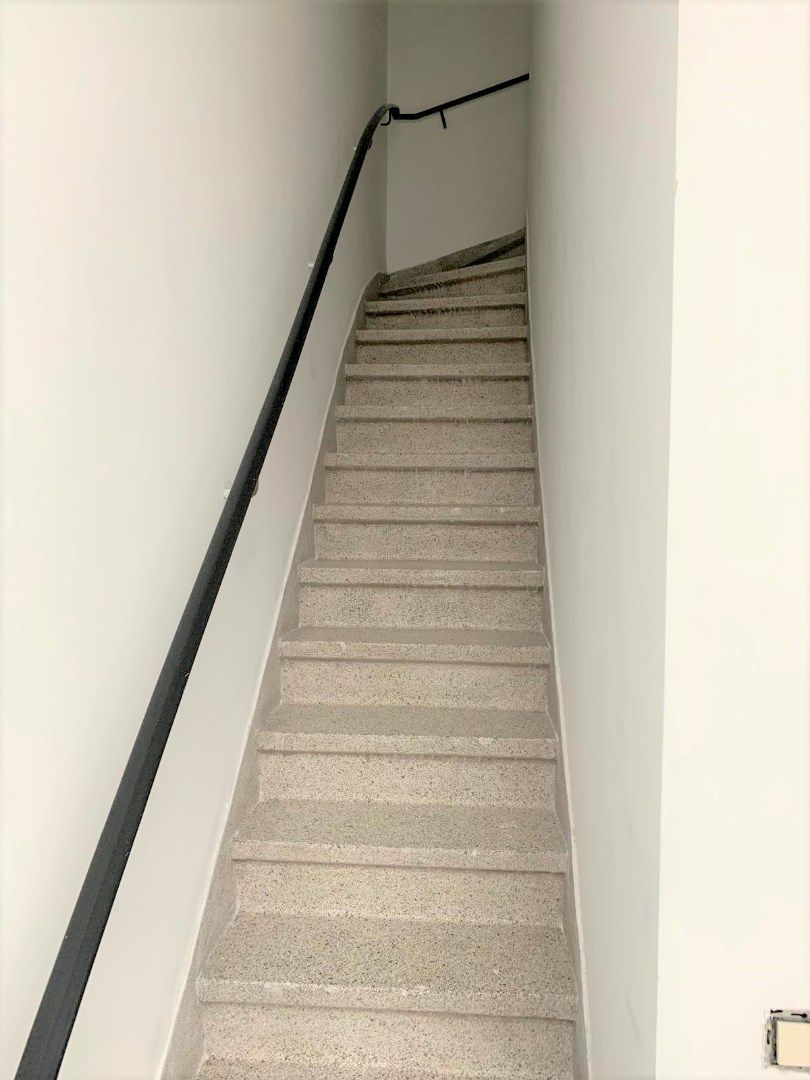 Commercieel gelijkvloers + appartement. foto 12