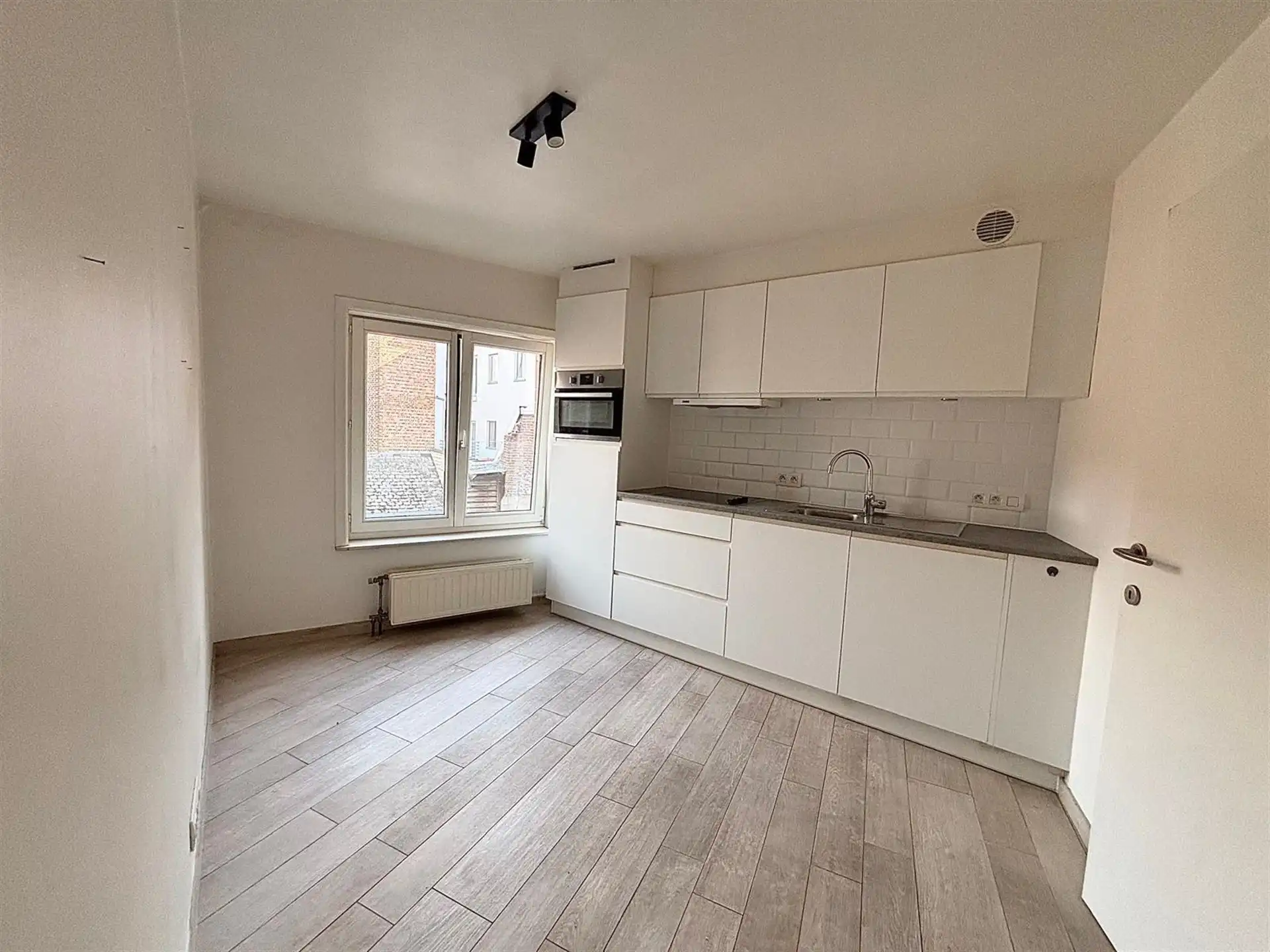 Duplexappartement op de grote markt van Aalst foto 5