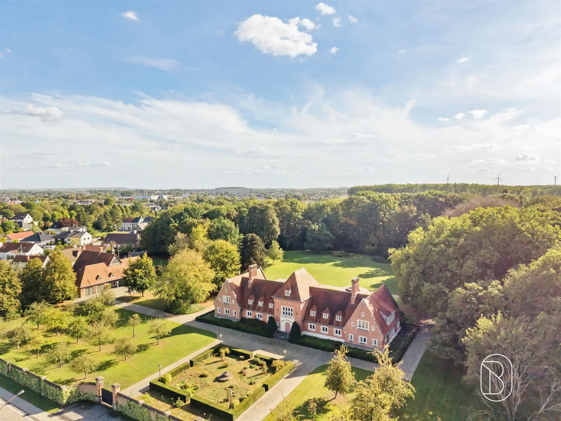Exclusief landgoed op 6 ha te Deerlijk foto 3