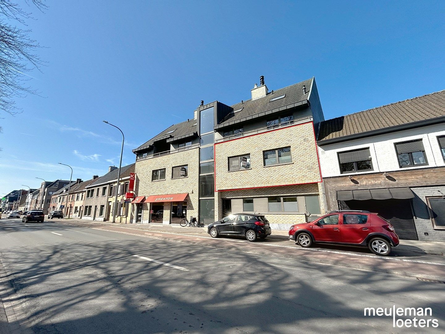 Recent appartement met zonneterras  foto {{pictureIndex}}