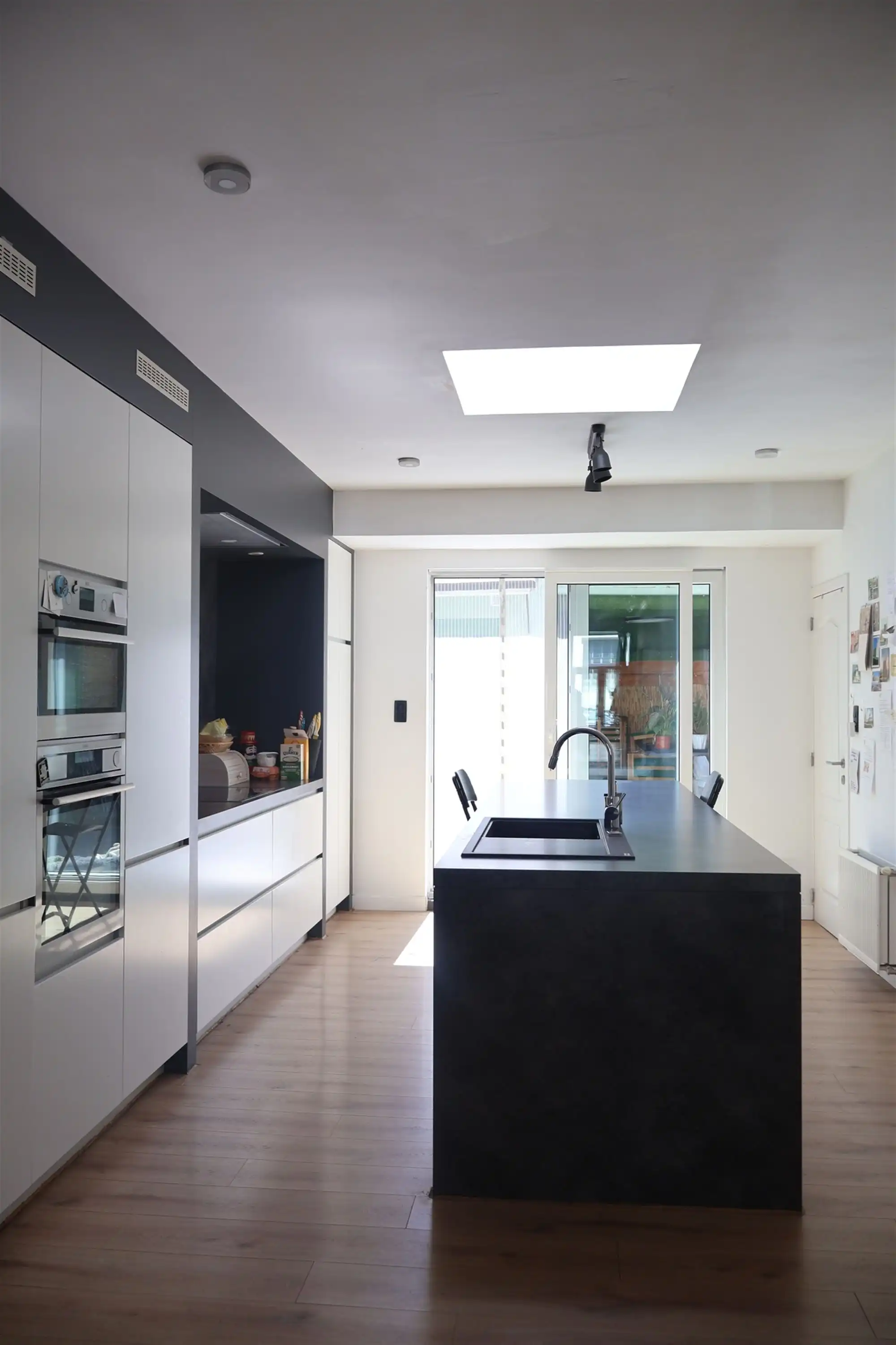 Gezellig huis met zuidgericht terras aan Berchem Station foto 5