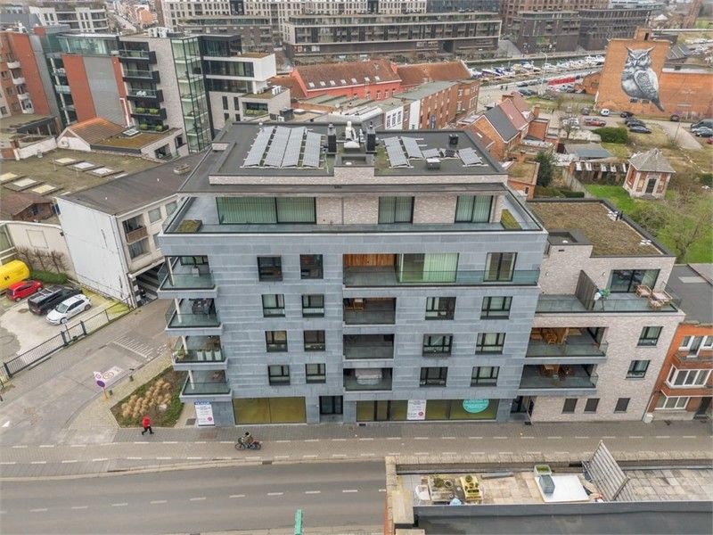 UNIEK CASCO HANDELSPAND VAN 196M² OP EEN TOPLOCATIE IN HASSELT foto 23