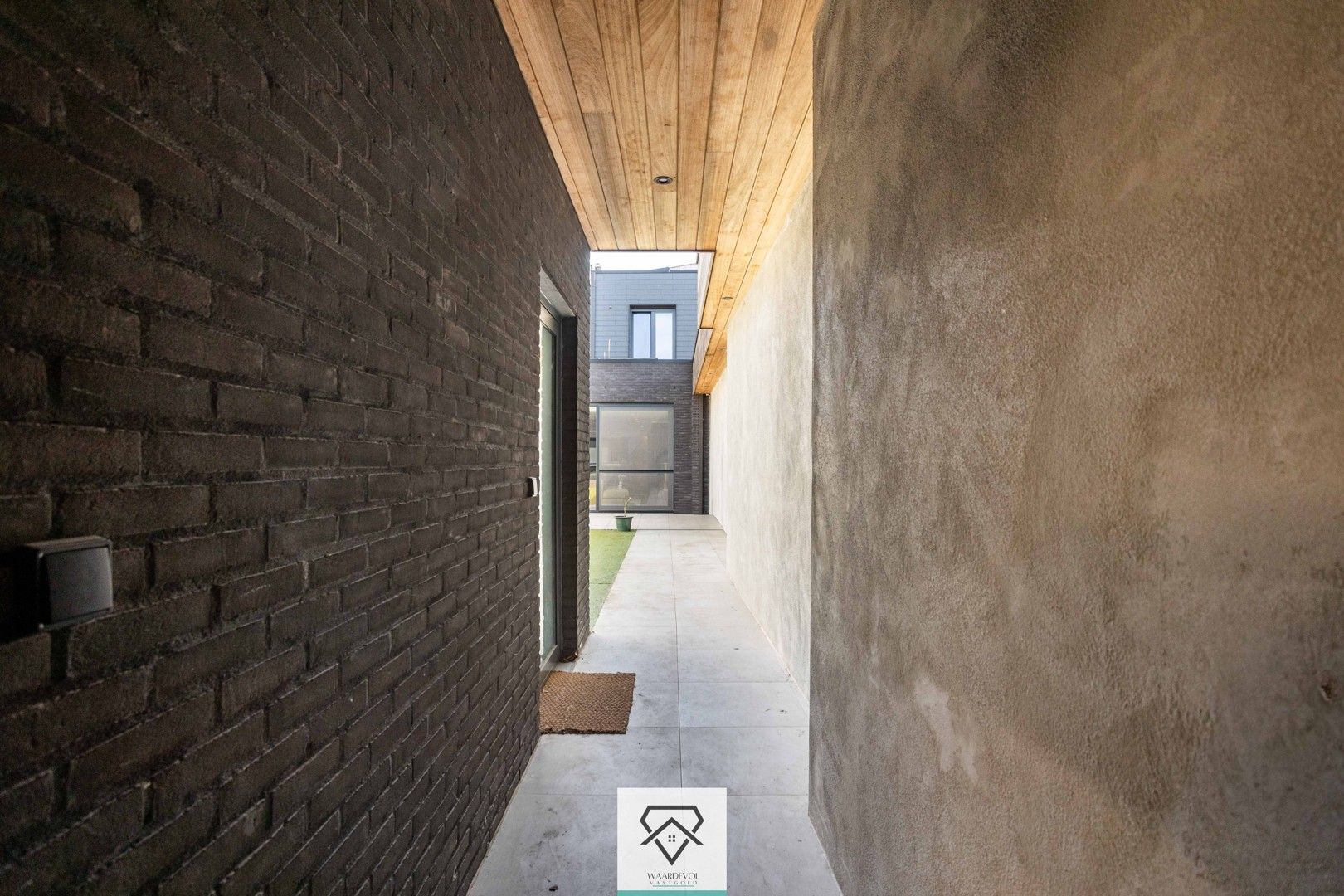 Uitzonderlijk appartement met tuin, zeer ruime garage en topligging nabij Sint-Pietersplein foto 21