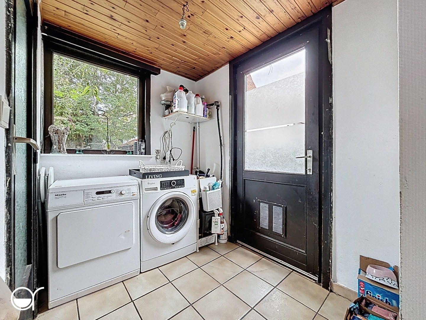 Te renoveren woning met zonnige tuin aan de Bourgoyen. foto 15