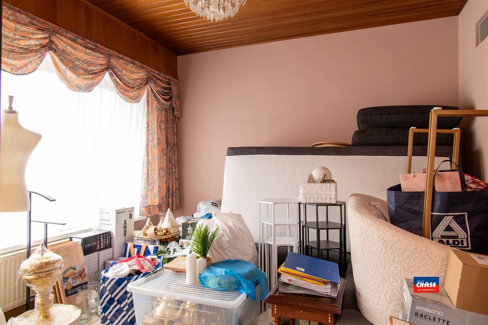 Gerenoveerde rijwoning met 4/5 slaapkamers en grote tuin foto 15