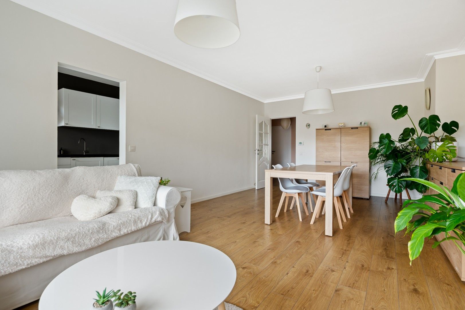 Knap app (EPC B) in doodlopende straat in centrum Burcht foto {{pictureIndex}}