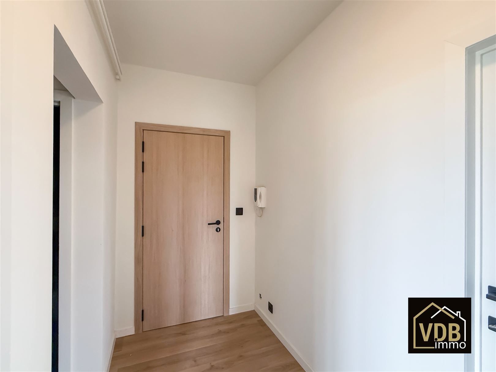 GERENOVEERD APPARTEMENT - 2 SLAAPKAMERS foto 43