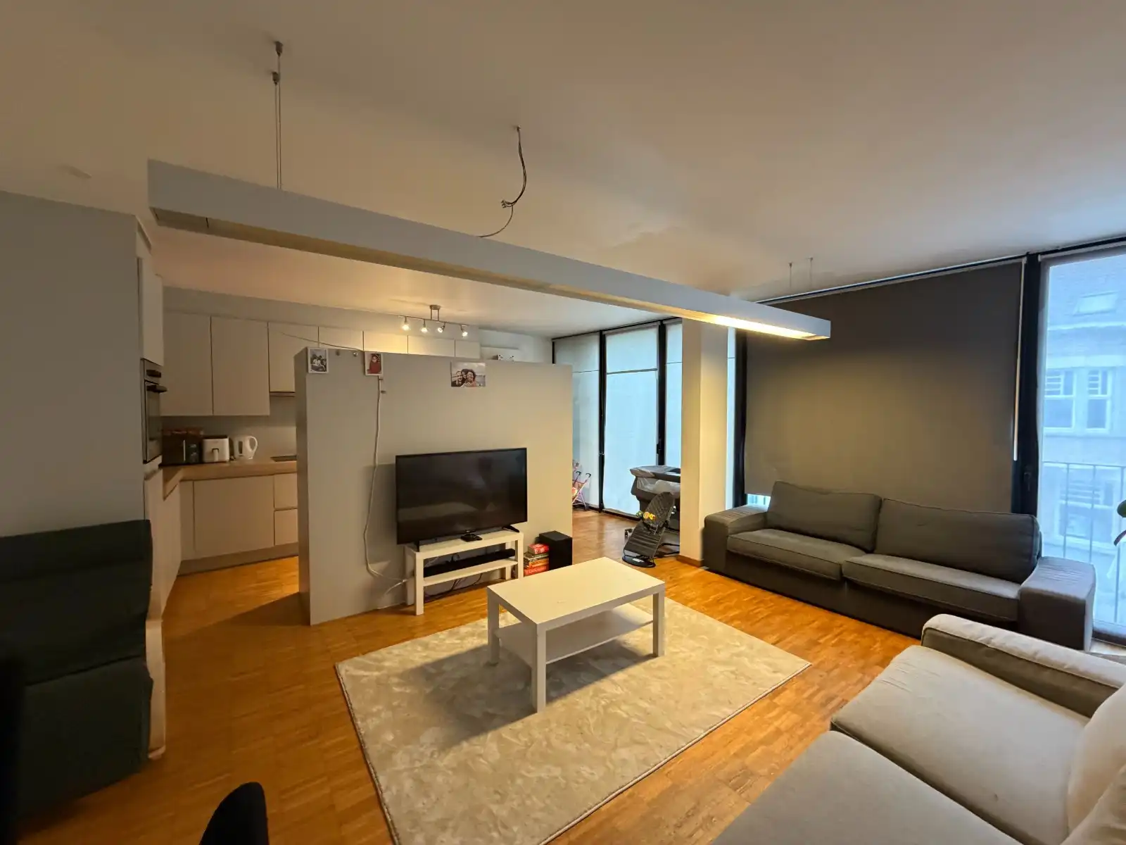 Lichtrijk appartement in centrum Deinze foto 3