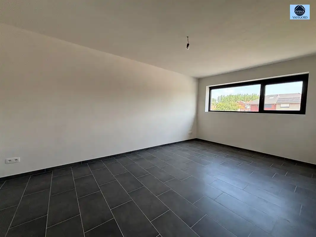 INSTAPKLARE BEN-WONING MET KELDER, GARAGE EN ZONNIGE TUIN IN ASPELARE foto 6