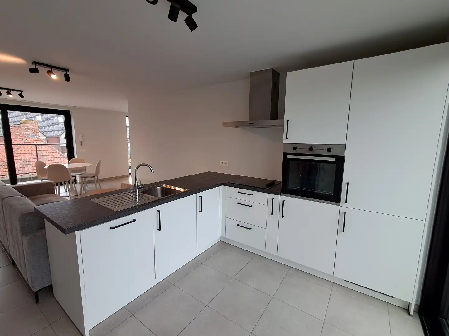 Leuk appartement centraal gelegen! foto 5