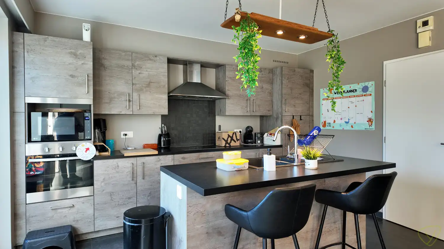 Ruime en moderne woning te huur in Maldegem met 4 slaapkamers en garage - perfect voor comfortabel wonen nabij alle voorzieningen! foto 7