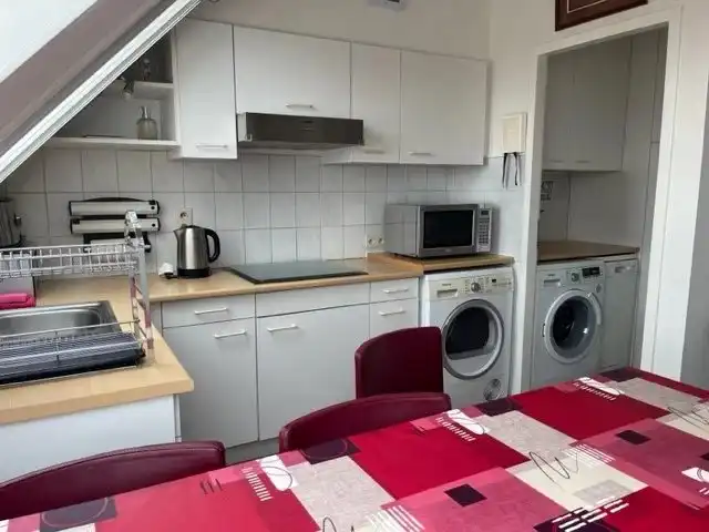 Duplex appartement met 1 slaapkamer, terras en garage. foto 8