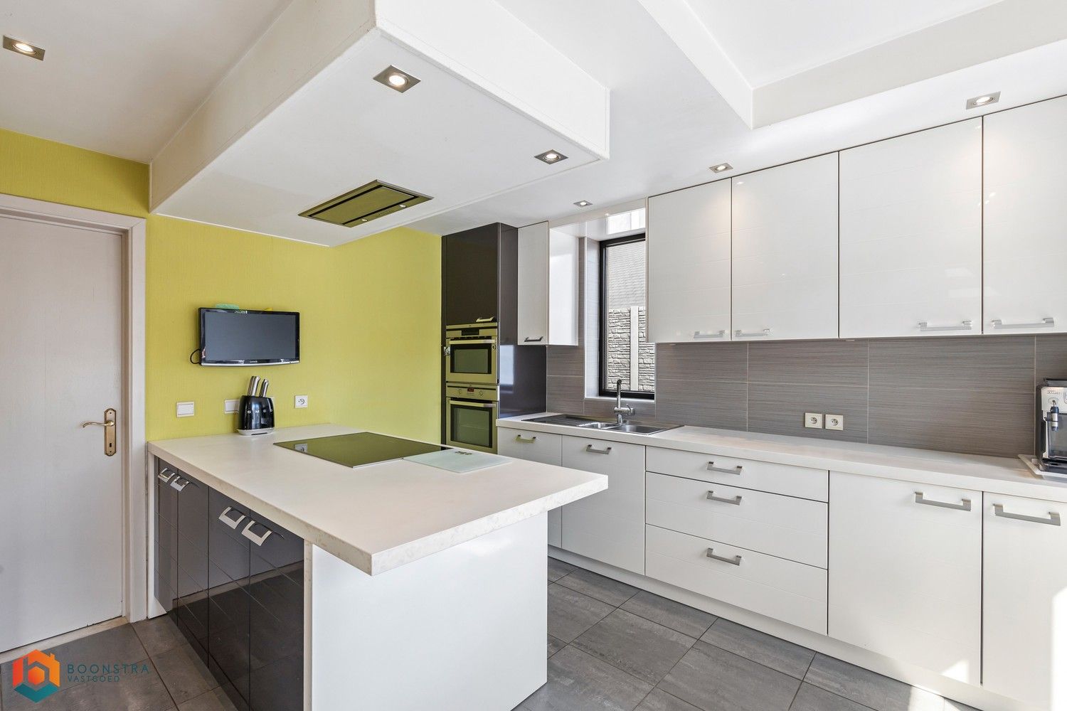 Villa met 5 slpkrs en zwembad op perceel van 1431m² te Berlaar foto 10